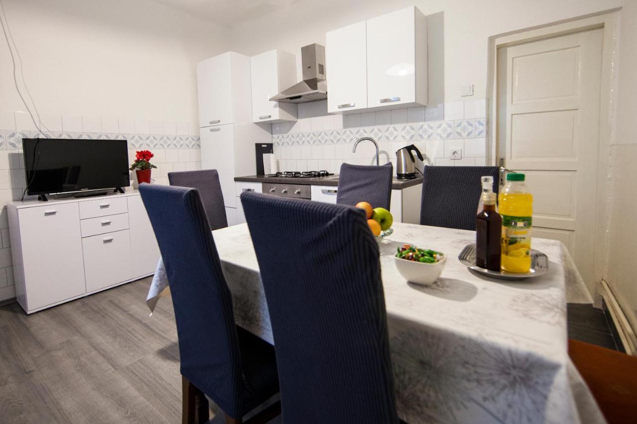 Apartman Kuca 150 Mala Subotica Exterior foto
